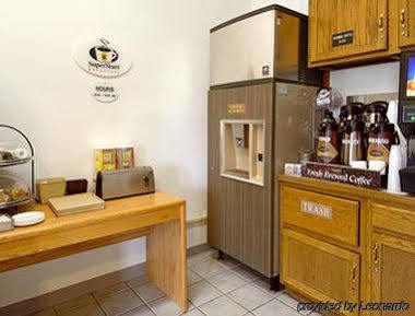 Super 8 By Wyndham Glendive Otel Dış mekan fotoğraf